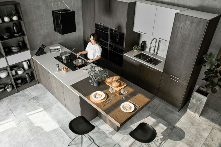 什么是雪松木廚柜？有什么優點和缺點？